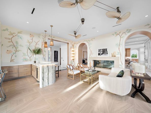 3649 Chevy Chase Drive, Houston TX 77019