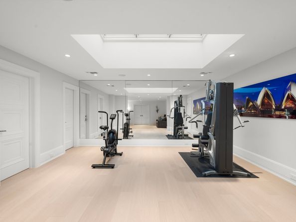 3649 Chevy Chase Drive, Houston TX 77019