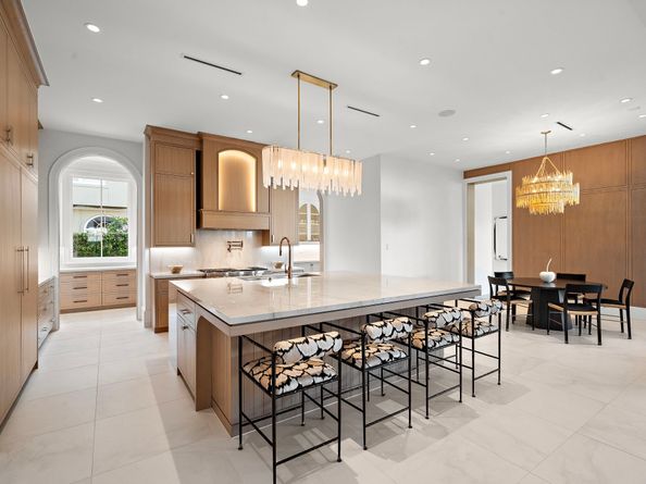 3649 Chevy Chase Drive, Houston TX 77019