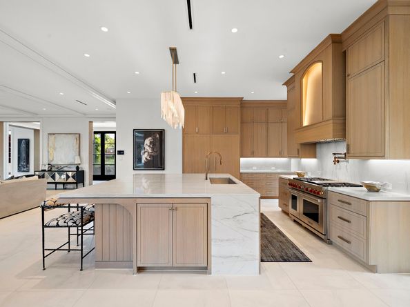 3649 Chevy Chase Drive, Houston TX 77019