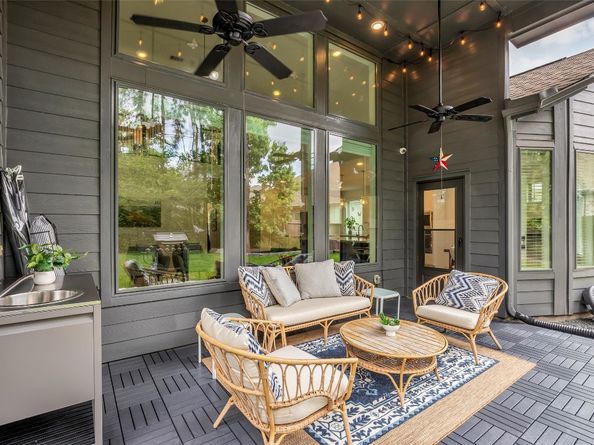 2915 Oakcrest Meadow Court, Spring TX 77386
