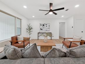 2914 Riata Lane, Houston TX 77043