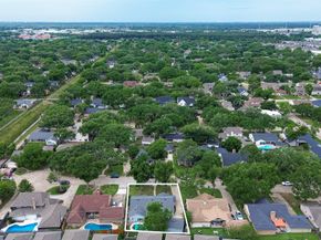 2914 Riata Lane, Houston TX 77043