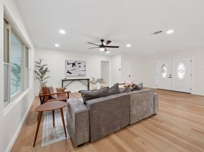 2914 Riata Lane, Houston TX 77043