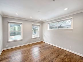 6107 Queenswood Lane, Houston TX 77008