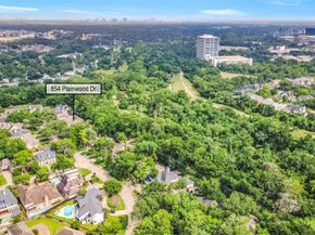 854 Plainwood Drive, Houston TX 77079