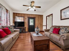 230 Lenox Street, Houston TX 77011