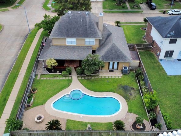 8402 Rose Garden Drive, Houston TX 77083