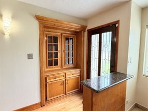 10319 Dunvegan Way, Houston TX 77013