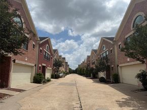 3716 Main Plaza Drive, Houston TX 77025
