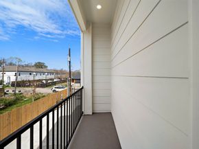 835 Elkhart Street A, Houston TX 77091