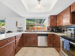 7642 Candlegreen Lane, Houston TX 77071