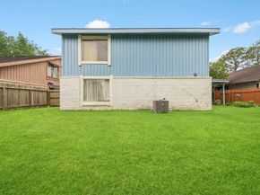 7642 Candlegreen Lane, Houston TX 77071