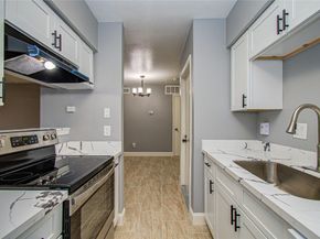 8421 Hearth Drive 31, Houston TX 77054