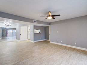 8421 Hearth Drive 31, Houston TX 77054