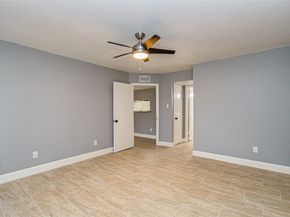 8421 Hearth Drive 31, Houston TX 77054