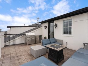 2613 Maxroy Street, Houston TX 77007