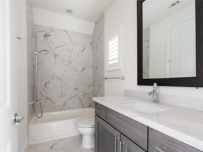 2613 Maxroy Street, Houston TX 77007