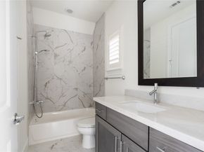 2613 Maxroy Street, Houston TX 77007