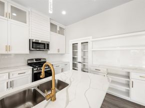 7220 Avenue B, Houston TX 77011