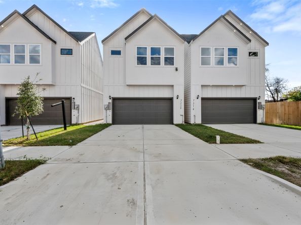 7220 Avenue B, Houston TX 77011