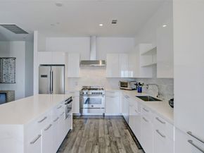 1211 Caroline Street 1001, Houston TX 77002