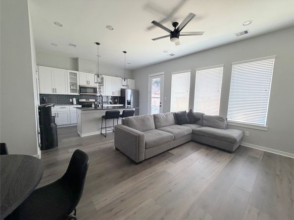 6722 Parker Grove Lane, Houston TX 77076