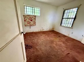 5123 Willow Glen Drive, Houston TX 77033