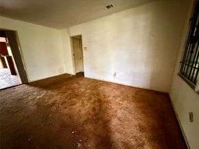 5123 Willow Glen Drive, Houston TX 77033