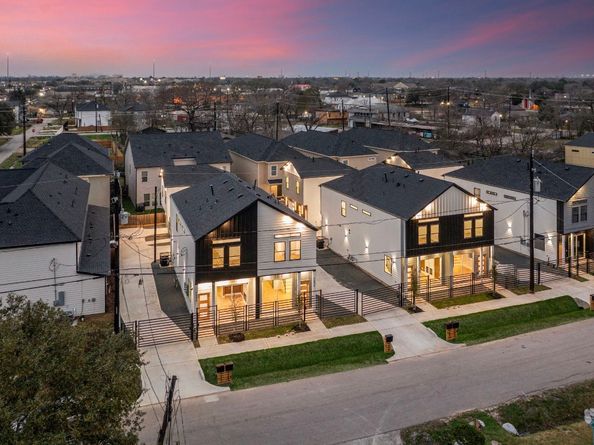 4607 Bricker Street A B C, Houston TX 77051