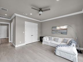 22 Lakeside Cove, The Woodlands TX 77380