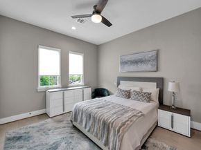 22 Lakeside Cove, The Woodlands TX 77380