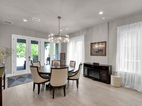 22 Lakeside Cove, The Woodlands TX 77380