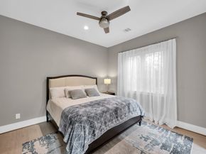 22 Lakeside Cove, The Woodlands TX 77380