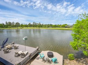 22 Lakeside Cove, The Woodlands TX 77380