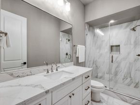 22 Lakeside Cove, The Woodlands TX 77380
