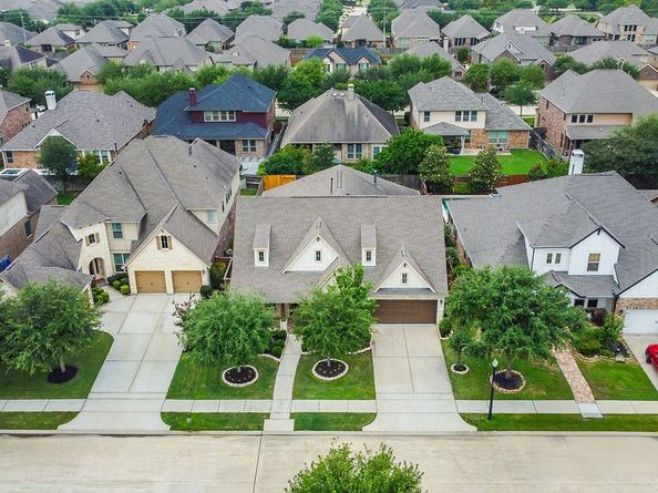 10327 Mayberry Heights Drive, Cypress TX 77433