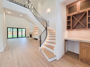 1922 Norcrest Dr Drive, Houston TX 77055