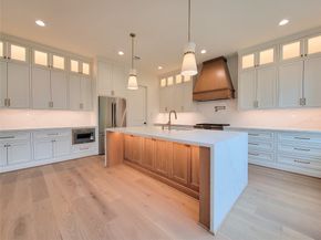 1922 Norcrest Dr Drive, Houston TX 77055