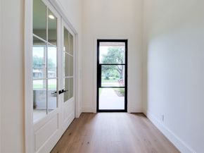 1922 Norcrest Dr Drive, Houston TX 77055