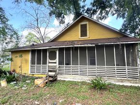 9901 Wiloak Street, Houston TX 77078