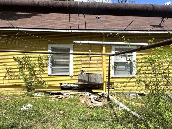 9901 Wiloak Street, Houston TX 77078
