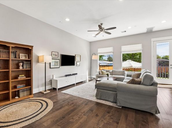 419 Yale Oaks Lane, Houston TX 77091