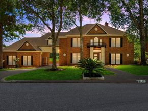 24611 W Kingscrest Circle, Spring TX 77389