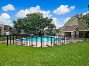 11636 Village Place Drive 321, Houston TX 77077