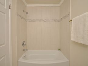 11636 Village Place Drive 321, Houston TX 77077