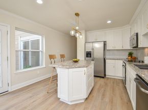 11636 Village Place Drive 321, Houston TX 77077