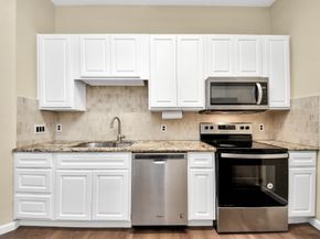 2710 Grants Lake Boulevard H3, Sugar Land TX 77479