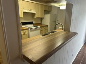 13190 Trail Hollow Drive 3190, Houston TX 77079