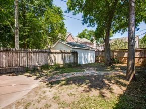 2250 W Main Street, Houston TX 77098